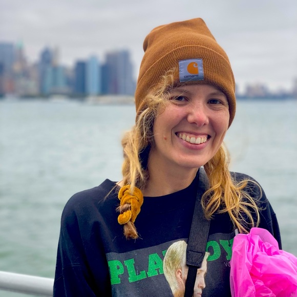 Meet your Posher, Katie - Picture 1 of 1